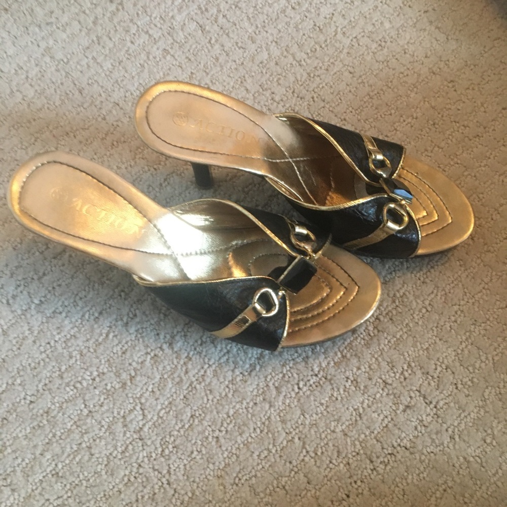 Action Black Metallic Gold Open Toe Block Heeled Slide Dress Sandal Size 7 7.5
